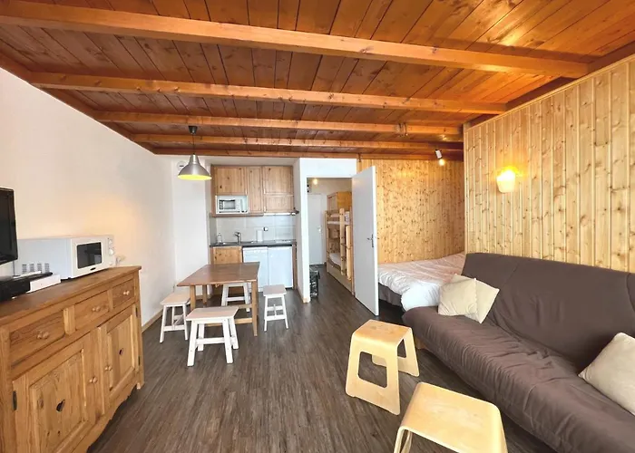 6 Places, Superbe Vue Face A La Montagne, 50m Des Pistes Val Thorens