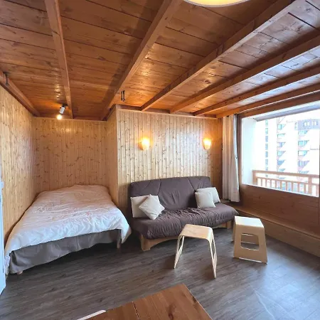 Appartement 6 Places, Superbe Vue Face A La Montagne, 50m Des Pistes